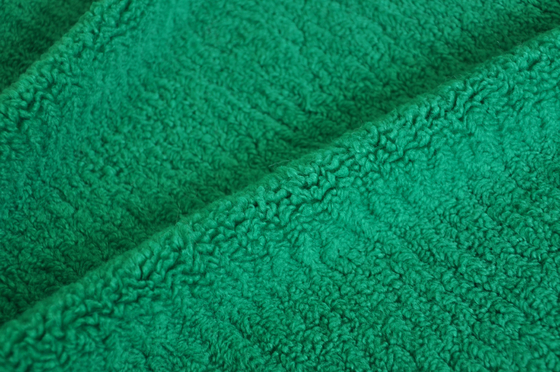 Groene Hoogte - breide het kwaliteits Textielproduct, die het Perfecte Mengsel van Manier en Duurzaamheidsafwijking demonstreren Gerecycleerde Stof