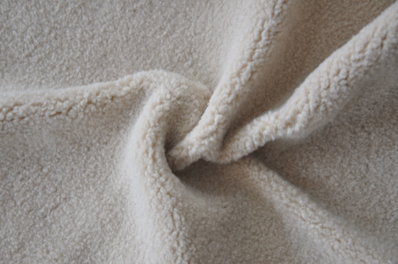 De Gebreide Stof van de premie100% Polyester Afwijking voor Kledingstukken