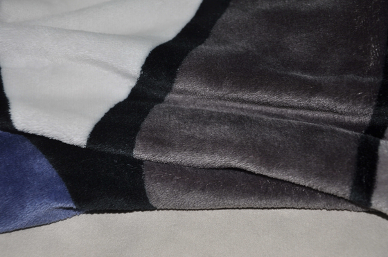 100% polyester 150cm CW of de Regelbare Stof 180gsm van de Flanelvacht