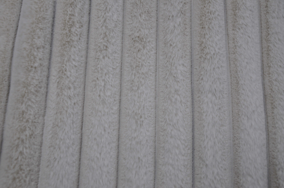 Ingelast Konijn 100Polyester 150cm CW of Regelbaar