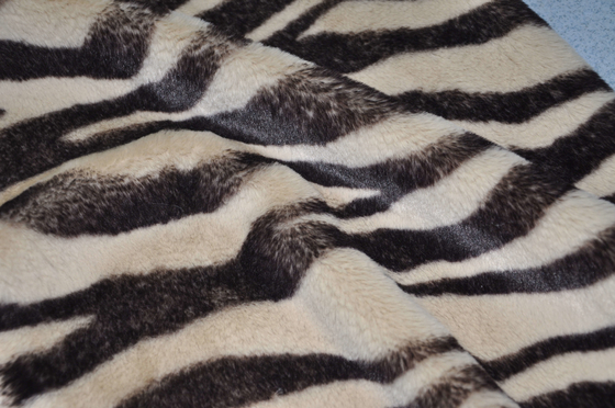Gedrukte Imitatiekonijn100% Polyester 150cm CW of Regelbaar