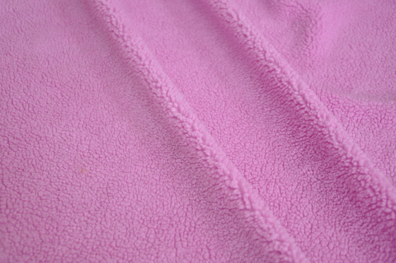 Roze 150cm Wolafwijking Gebreide Stof voor Lagen en Bovenkanten