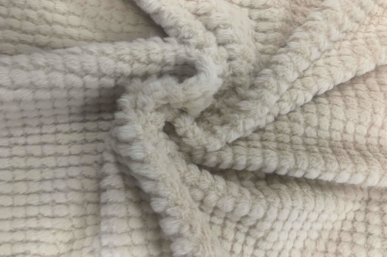 Volledig imitatie konijnenvel perfect voor het maken van decoratie