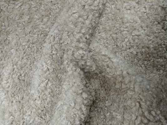 Faux Sherpa gerecycled 150cm warp gebreide stof voor kleding en speelgoed