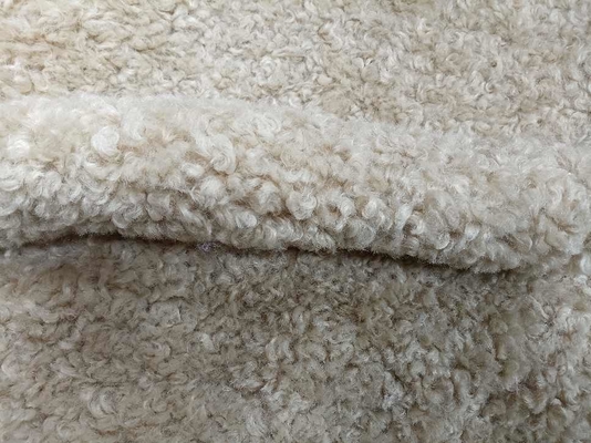 Faux Sherpa gerecycled 150cm warp gebreide stof voor kleding en speelgoed