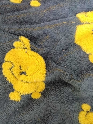 Tweezijdig comfortabel katoenen fluweel is zacht en comfortabel